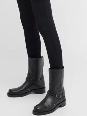 Stuart Weitzman Women's Maverick Black Leather Stud Pull-On Bootie Shoes Sz 8.5